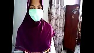 indonesia cewek jilbab nyentot