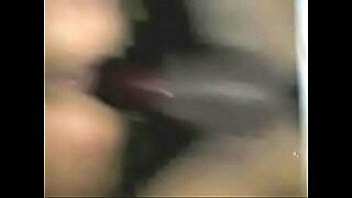 pee videos in girls doing pee in saree