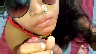 indian aunty in cring an orange saree fucked hard