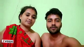 hot indian 50 age auntie remove saree blouse romantic vedio