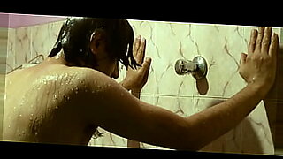 Albert Martinez tham gia vào một bộ phim Tagalog đầy đủ trong những cảnh tình dục nóng bỏng.