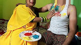 bhabhi remove cloth and romance