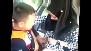 awek melayu betudung cium mulut mat saleh