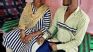 Indisches Paar erkundet BDSM mit Sadomasochismus