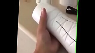 japanese girl pooping toilet