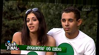 Casal explora seu estilo de vida de swing com TV