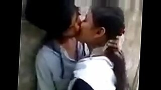 warmly sex hit hot kissing