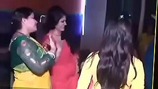 sunny leone fucking with tommy gunn in india