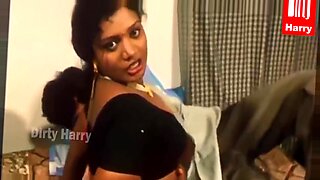 Một người phụ nữ Nam Ấn Độ ngực bự thỏa mãn trong một cuộc gặp gỡ tình dục nóng bỏng.