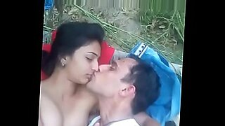 kiss video xnxx com