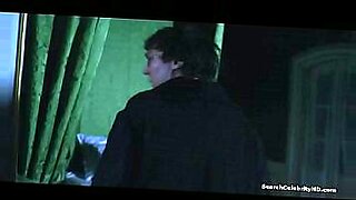 केट मिडलटन का नकली शरीर एक्स-रेटेड वीडियो में नग्न हो जाता है और शरारती हो जाता है।