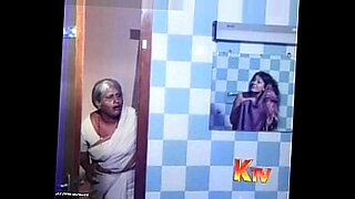 Hora secreta do banho da garota tamil
