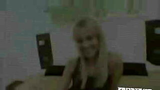 con mi muequita en la webcam yahoo