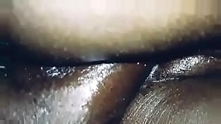 amateur playing with worms sex