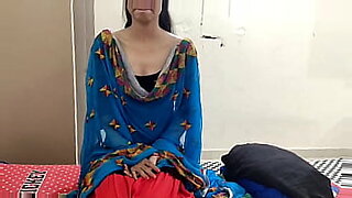 me and my friend fuck indian housewife
