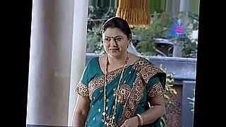 Những cảnh Malayalam gợi cảm trong loạt phim Ancy