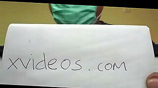 Yaruba xvideo oferuje gorące nigeryjskie porno na żywo.