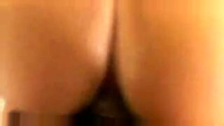 anja masturbiert vor der webcam